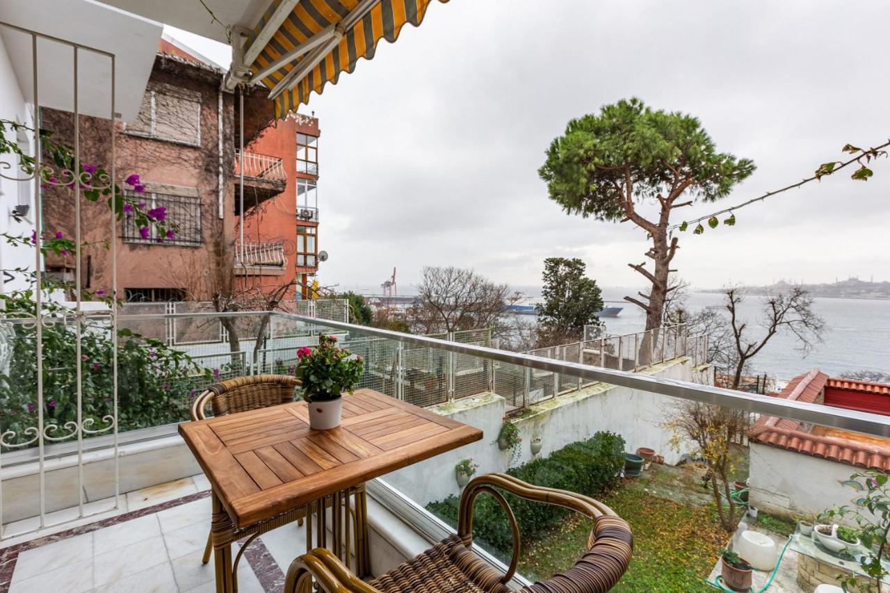 Daire Flat Near Bosphorus Coast With View In Uskudar *
